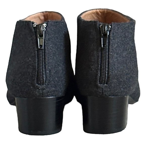 Bettye Muller Wool Charcoal Gray Point Toe Classic Ankle Boots Size 10 - Picture 6 of 10